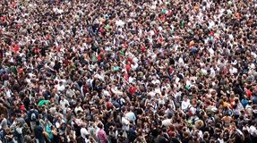 crowdz_of_people